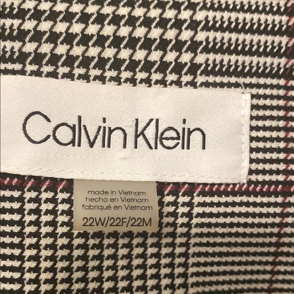 Calvin Klein Gray Blazer with Tailored Fit and Notched Lapel - Picture 5 of 11